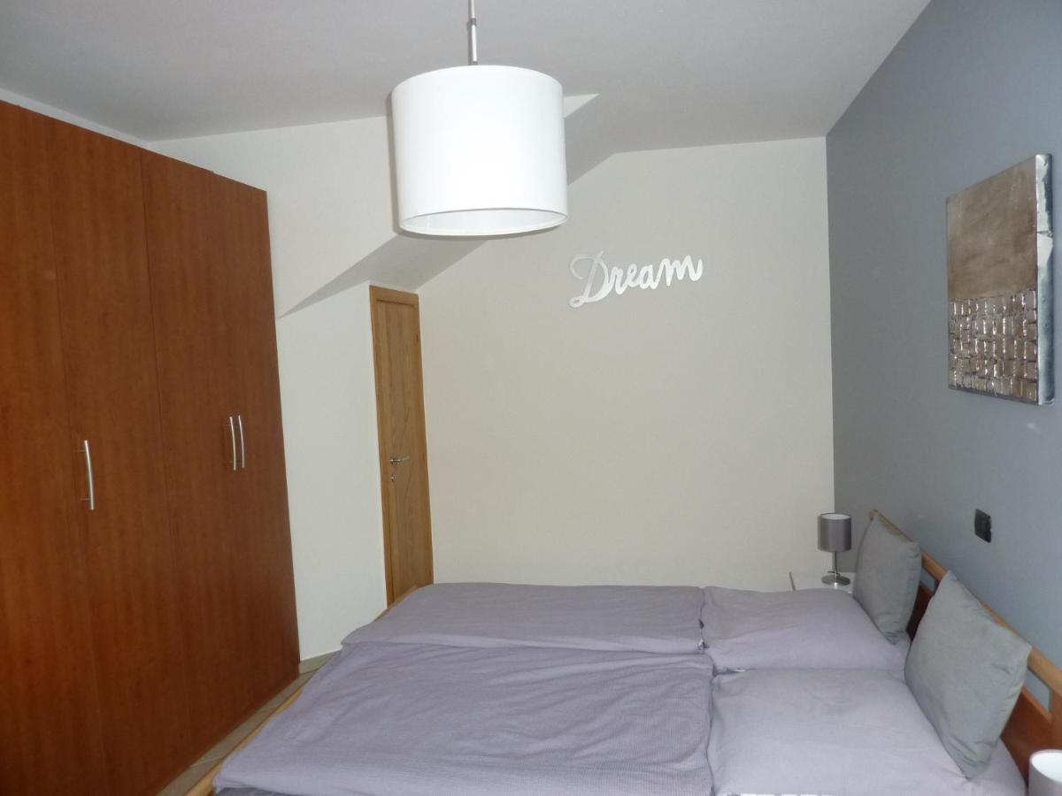 Ferienwohnung Gallo Mit Ueberdachter Terrasse Parkplatz 100 Mtr Z Strand カンノビオ エクステリア 写真